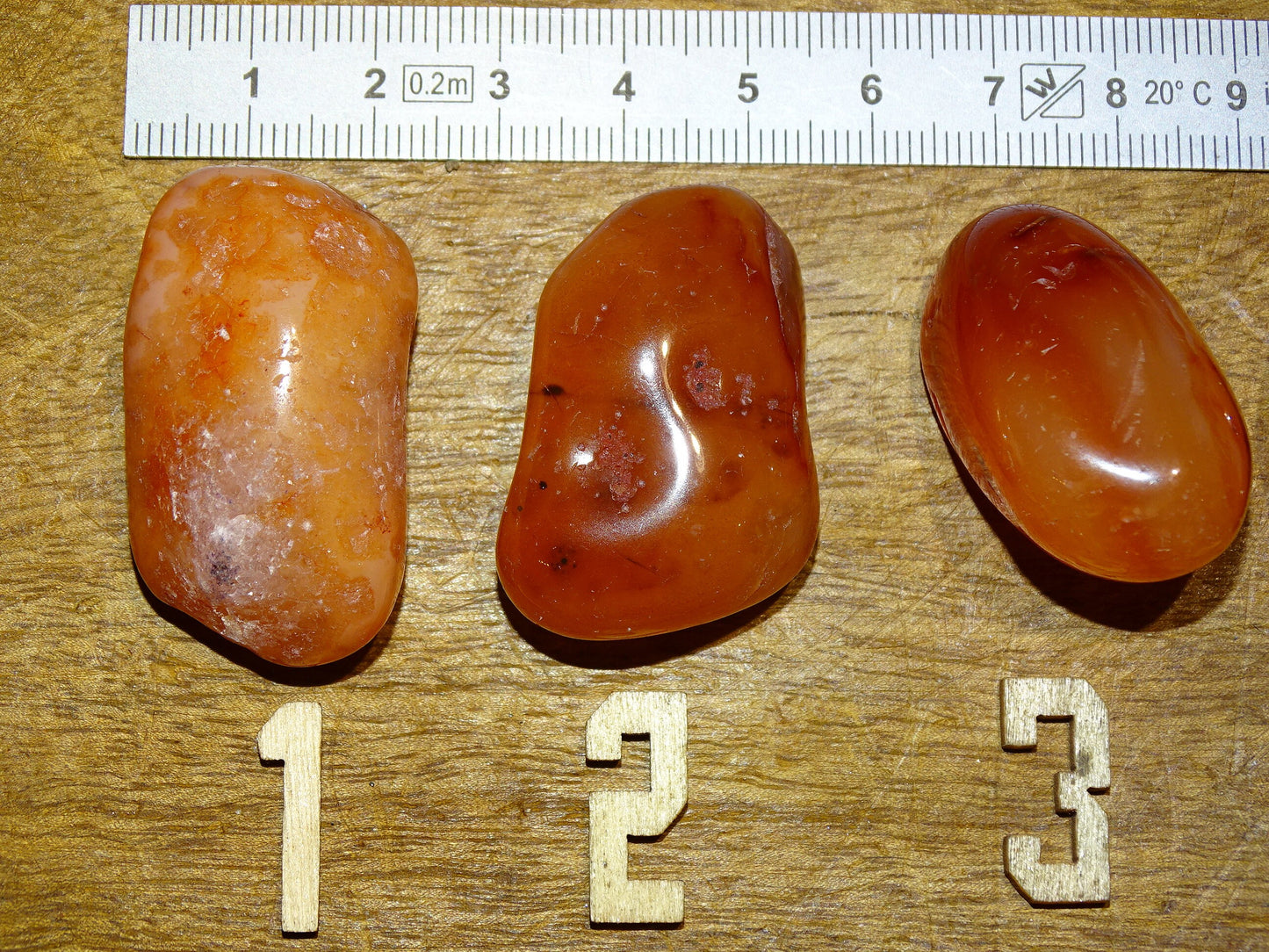 Cornaline, pierres roulées (polie), modèles au choix de 30 x 30 x 20 millimètres - de 15 à 20 grammes !