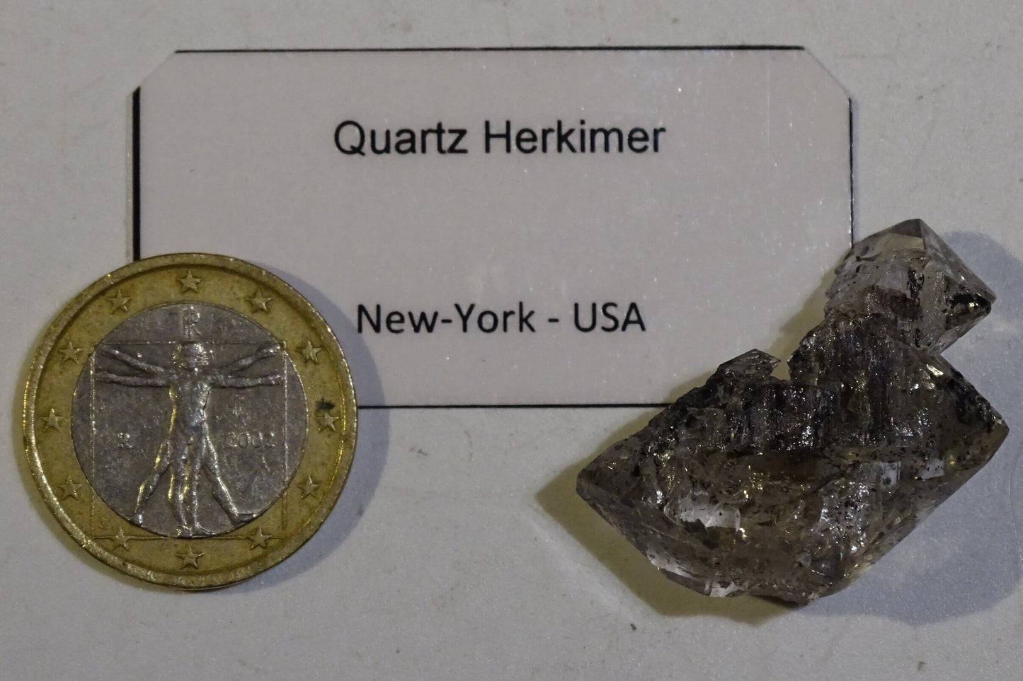 Cristal de roche/ Quartz Herkimer, pièce brute et naturelle, de 30mm x26 x14 - 8,3 grammes. Parfait en collection, exposition, lapidage..., spécimen brut de 32mm x21 x20 - 18 grammes. Parfait en collection, exposition, lapidage...