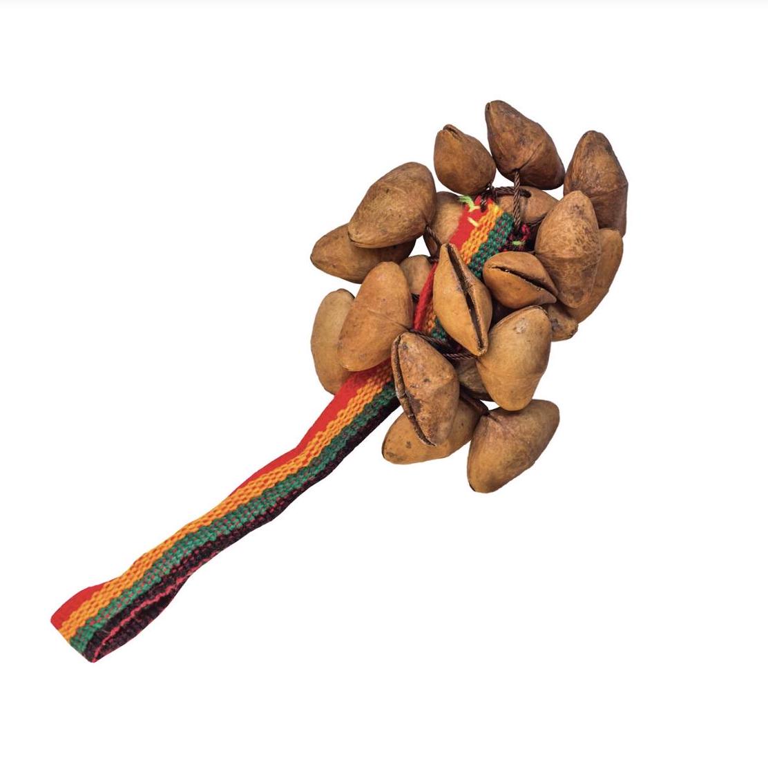 Sélection d'instruments de danses en graines de 'Chacha', hochet, shaker, bracelet... modèles au choix, fabrication artisanale, parfait pour l'accompagnement, sons fascinants et envoutants...!