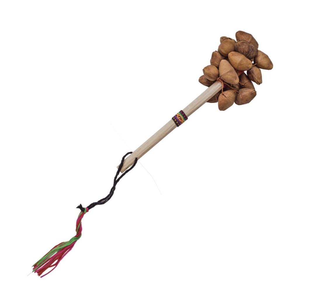 Sélection d'instruments de danses en graines de 'Chacha', hochet, shaker, bracelet... modèles au choix, fabrication artisanale, parfait pour l'accompagnement, sons fascinants et envoutants...!