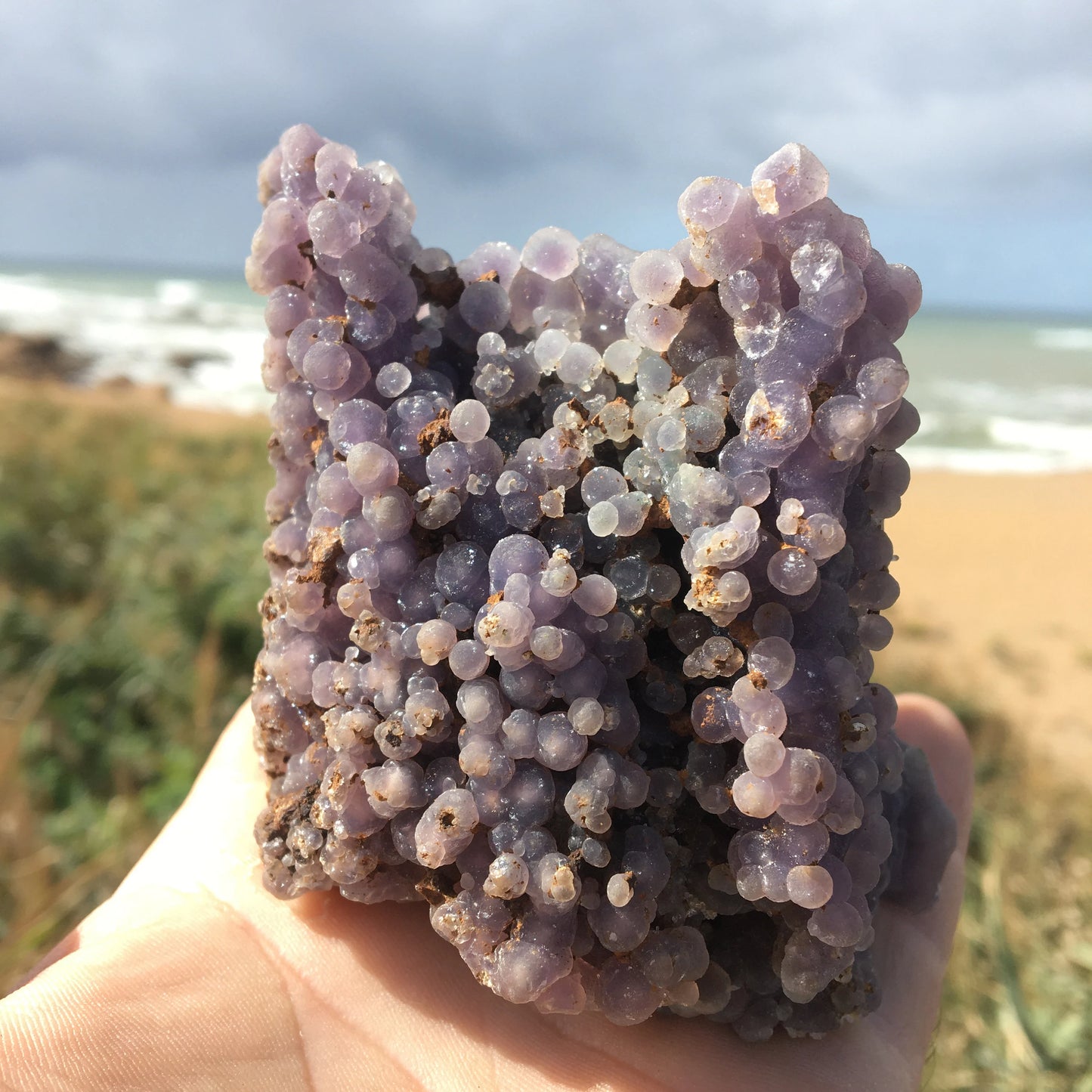 Agate botryoïde ou Agate 'raisin'. Magnifique pièce de 402 gr. - 125x100 85 mm. Parfait en collection ,exposition...