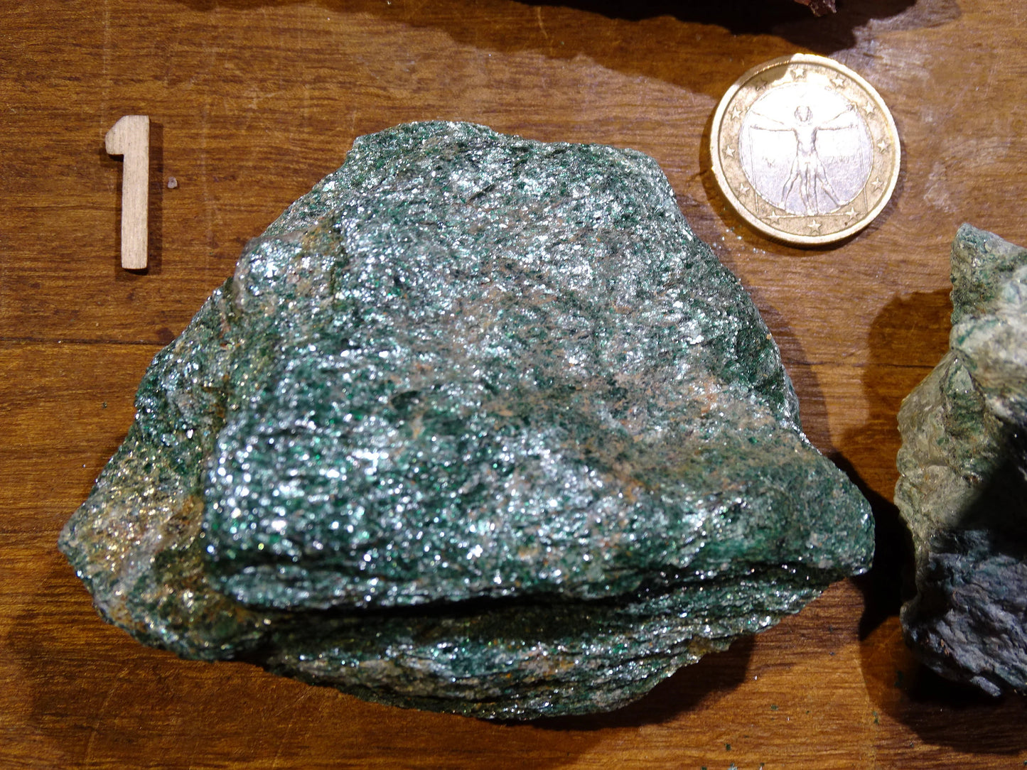 Mica vert ou violet soit Fuchsite ou Lépidolite - Spécimens naturels au choix de 70mm x 40 x 30 environ - de 10 à 40 grammes !