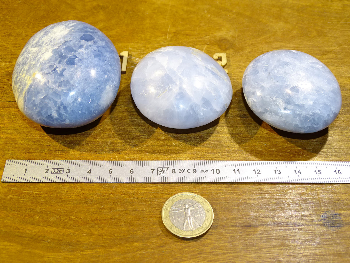 Calcite bleue, spécimens de galets XL au choix, de 50 x 40 x 30mm - 35 à 50 gr. environ !