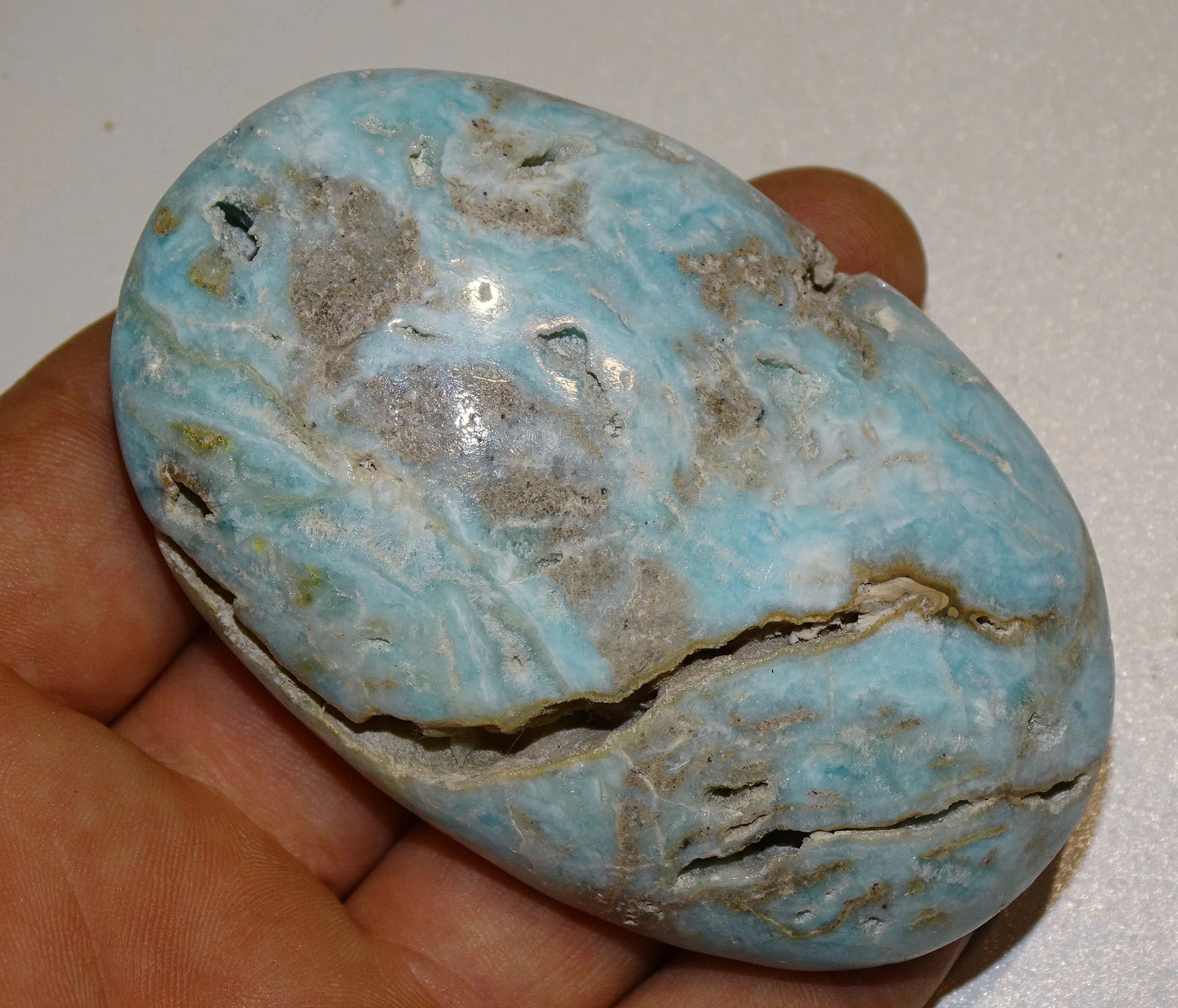 Calcite Aragonite Bleue, superbe galet de 90 x 60 x 20mm - 40 grammes. Superbe pièce !