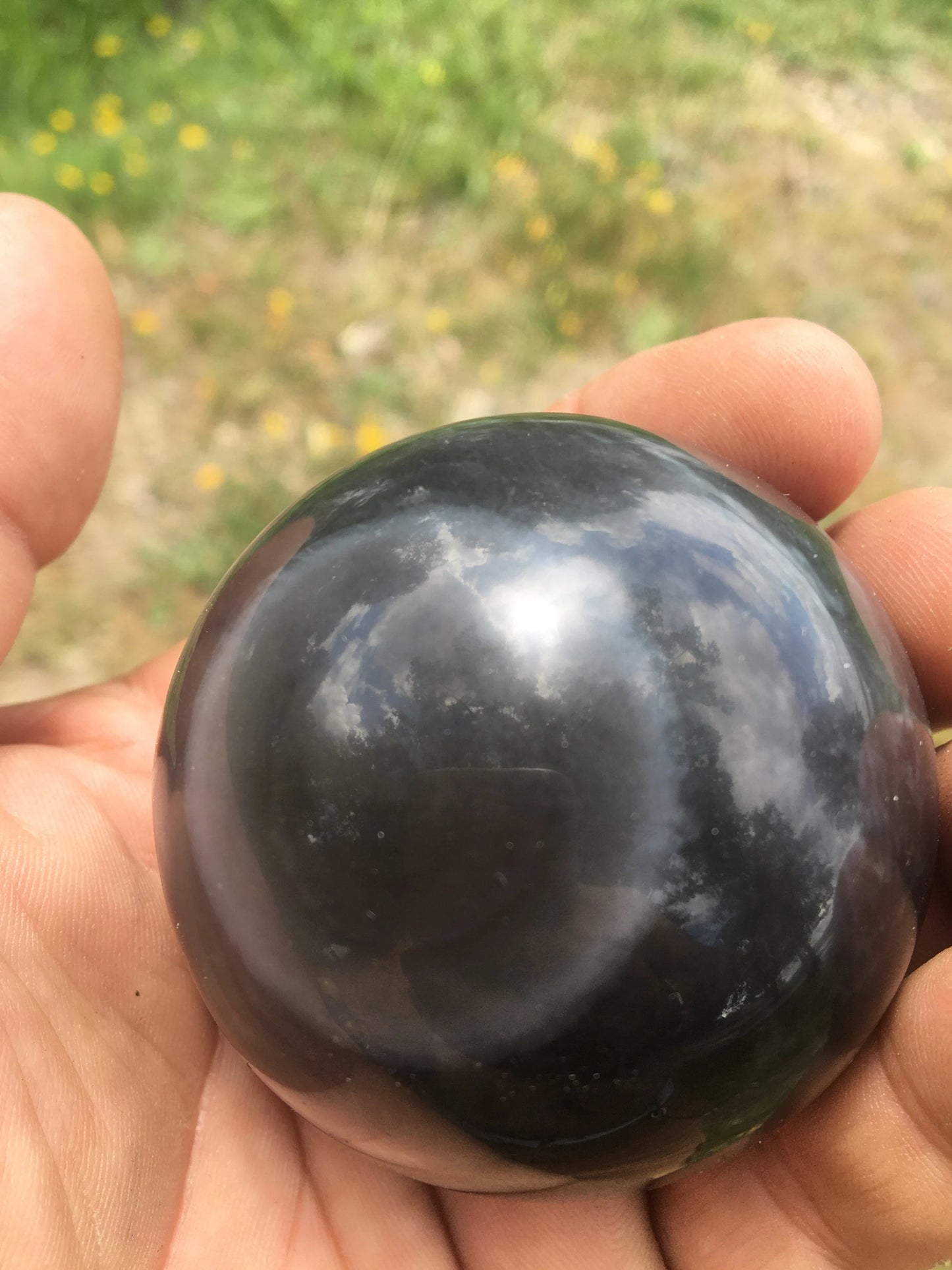 Sphère en Obsidienne 'Oeil Céleste', pièce unique de 48 millimètres - 150 grammes. Parfait pour la lithothérapie, collection, exposition...