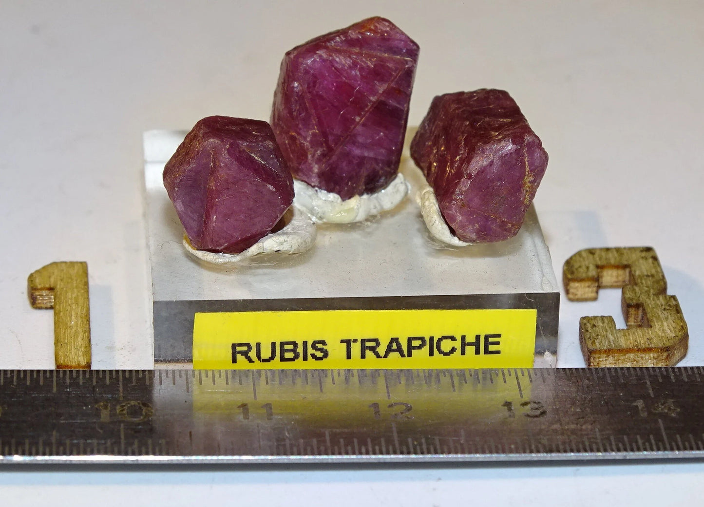 Rubis 'Trapiche', lot de 3 pièces de 10mm x7 x5 environ - 7,9 grammes/ 39,5 carats. Parfait en bijouterie, collection ,exposition...