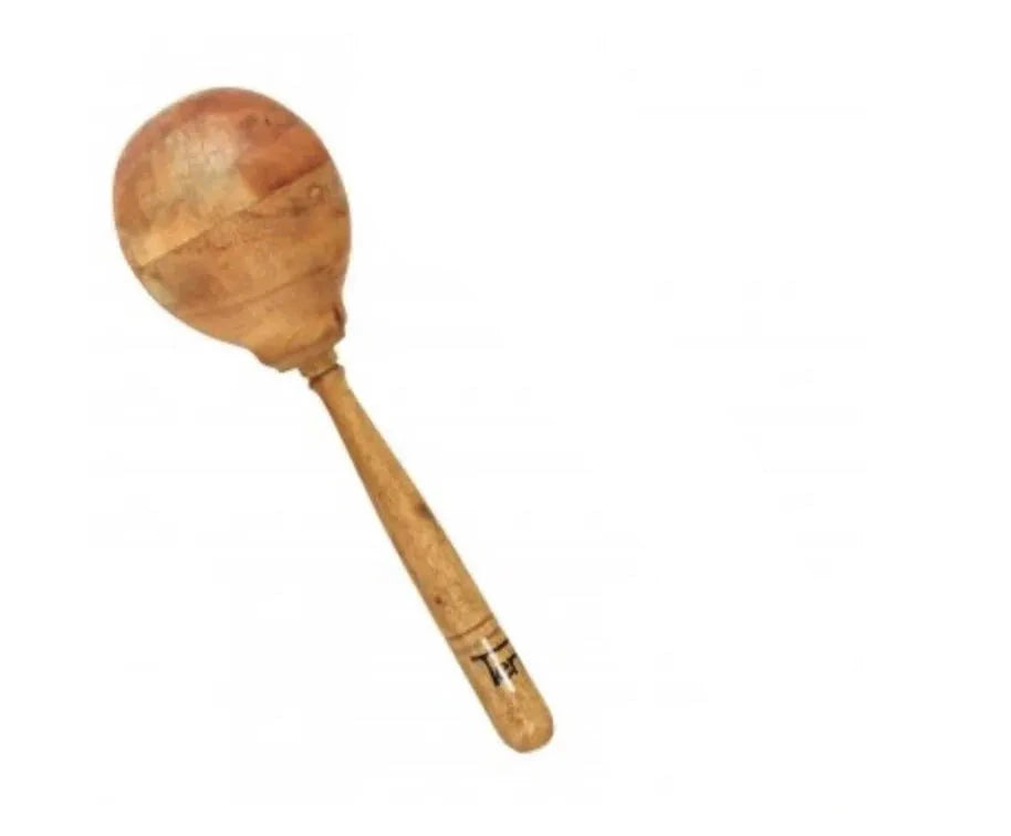 Sélection de divers modèles au choix de maracas, hochet ou shaker, fait en bois, potiron et osier... Parfait pour vos projets sonores de danses ou pour des cadeaux originaux !