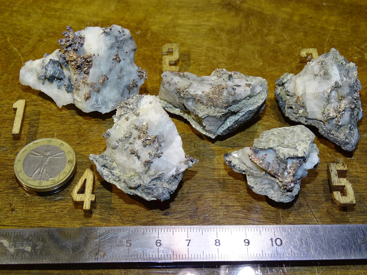 Argent natif sur quartz, 5 pièces au choix de 50mm x 30 x 20 environ, de 20 à 32 grammes. Très belles pièces de minéralogie !