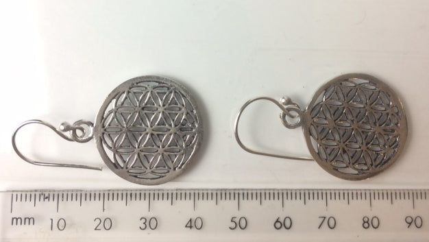 Boucles d'oreilles en forme de fleur de vie, 25 millimètres de diamètre, finition laiton argenté ou doré, parfait !