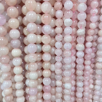 Morganite, perles rondes de 6 et 8 mm, vendu en fil de perle 38/39 cm, en bracelet de 17 à 21cm, en collier de 45 ou sautoir de 60cm. Qualité AA à AAA !