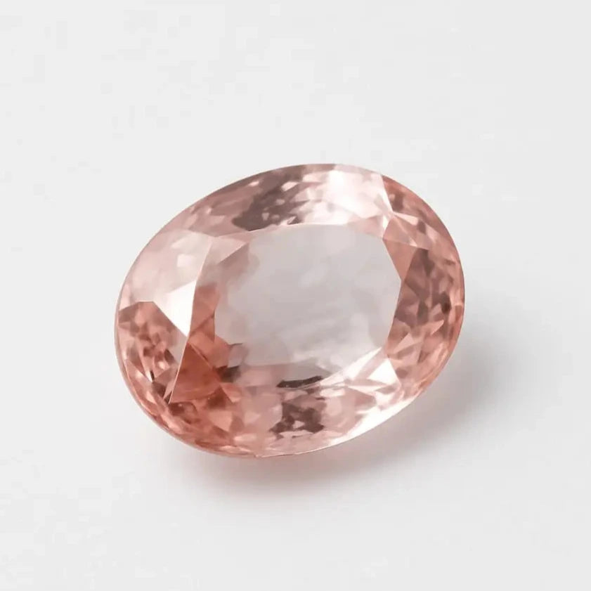 Natural Padparadscha Sapphire of 0.98 carat, measuring 7.13 x 5.14 x 2.70 mm. Perfect for collection, jewelry, exhibition...