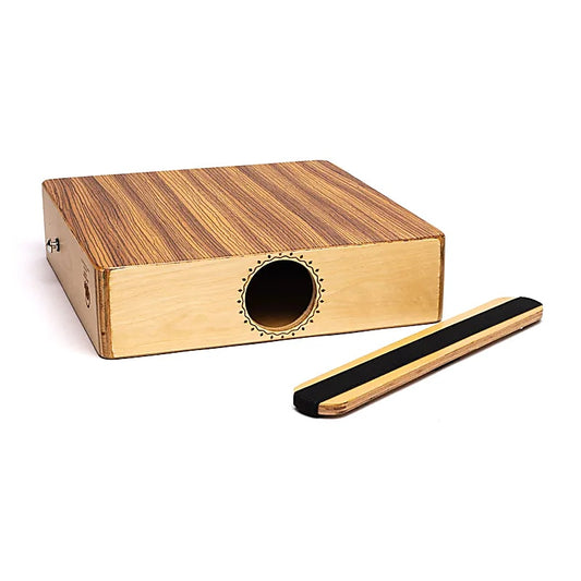 Tambour 'Cajón' de voyage (Hluru), 30,5x29,5x7,3 cm - 1050 grammes. Fabriqué en érable et bouleau, parfait pour jouer debout !