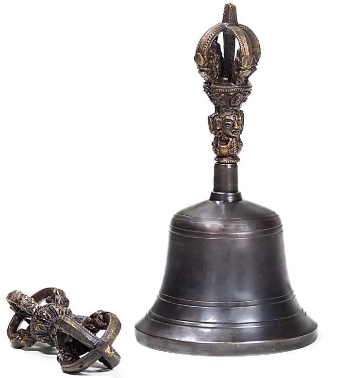 Dorje and bell made of high-quality plain bronze. The sound is exceptionally clear and lasts twice as long as a brass bell. This bell can also be turned with a stick, much like a singing bowl.