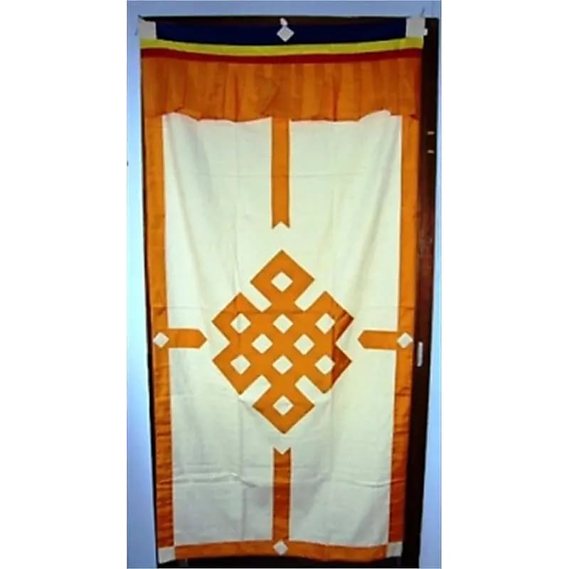 Rideaux Tibétain, 178x85 centimètres, 100% coton. Ils sont utilisés comme décorations pour l'autel, dans le "Gompa" (salle de méditation) ou à la maison.