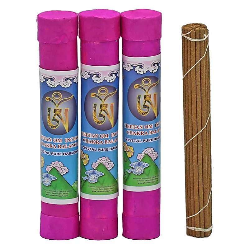 Encens de chez 'OM Tibétain', 4 parfums au choix. Bâton de 20 cm, Boite de 35g. (30 par boites). Produits conformément aux principes  tantrique Kavavira, qui traite de manière détaillée des plantes médicinales !