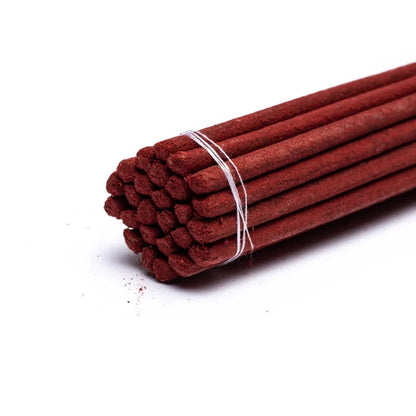 Shingkham Kun Khyab est probablement le meilleur encens de la catégorie Tashi Lhunpo. ± 28 bâtonnets de 27 cm.   Un bâton brûle pendant environ 65 à 75 minutes !