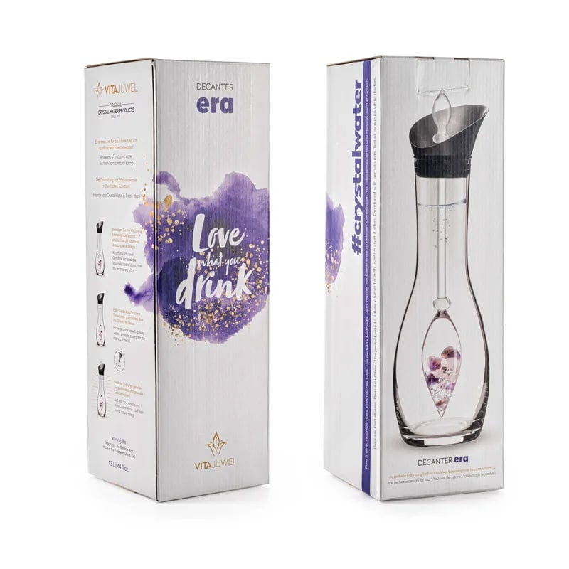1.3-liter 'Era' bottle/decanter, for a new era in the preparation of "gem water." Glass without heavy metals! Sold with or without minerals! 3 gem sticks to choose from: Diamond / 5 elements / Well-being!