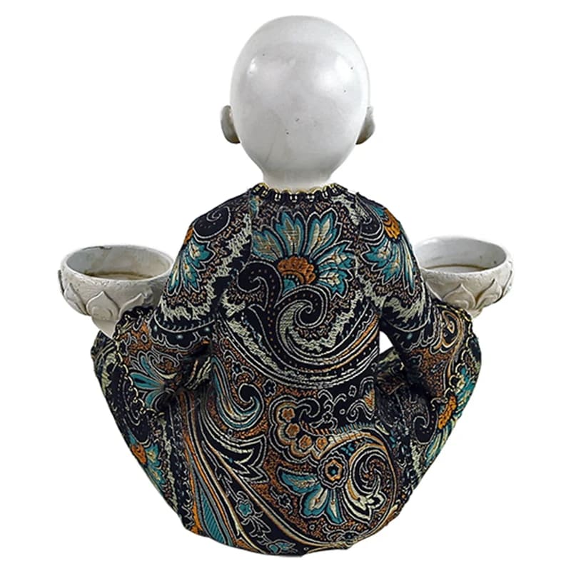 Bougeoir 'Moinillon', 2 modèles : Pour 1 ou 2 bougies. Le Bouddha est 'coloré et habillé' de 18,5 et 22 cm de ht. Précisions très fines de l'habillage en textiles et liège (bois !
