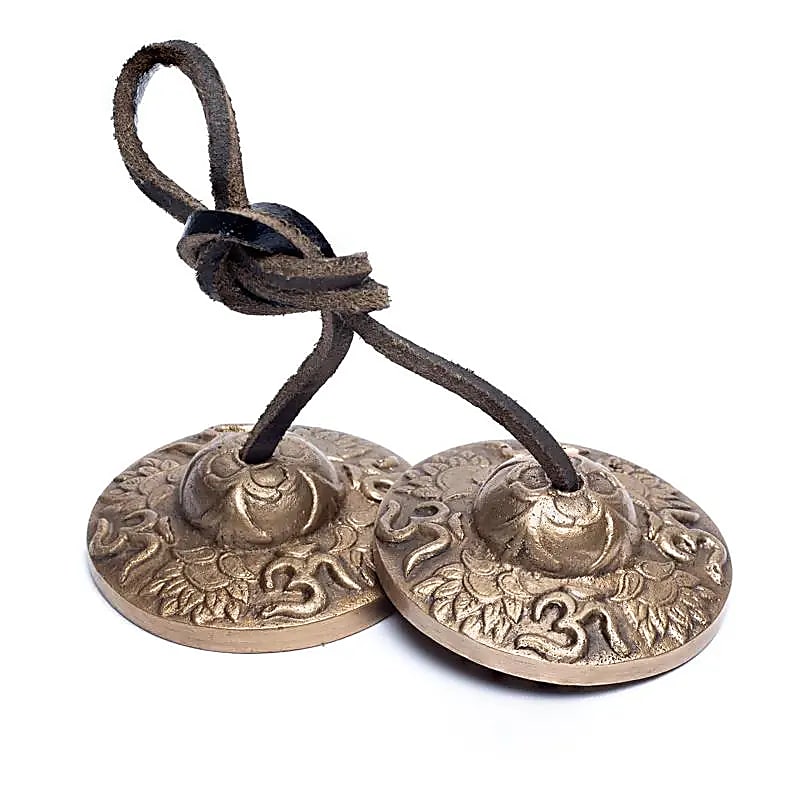 Tibetan Cymbal (Tingsha/ Ding-Sha's), with Om and Lotus engraving, 2 sizes to choose from: 6 or 7 cm! Used as musical offerings in spiritual practices and meditation!
