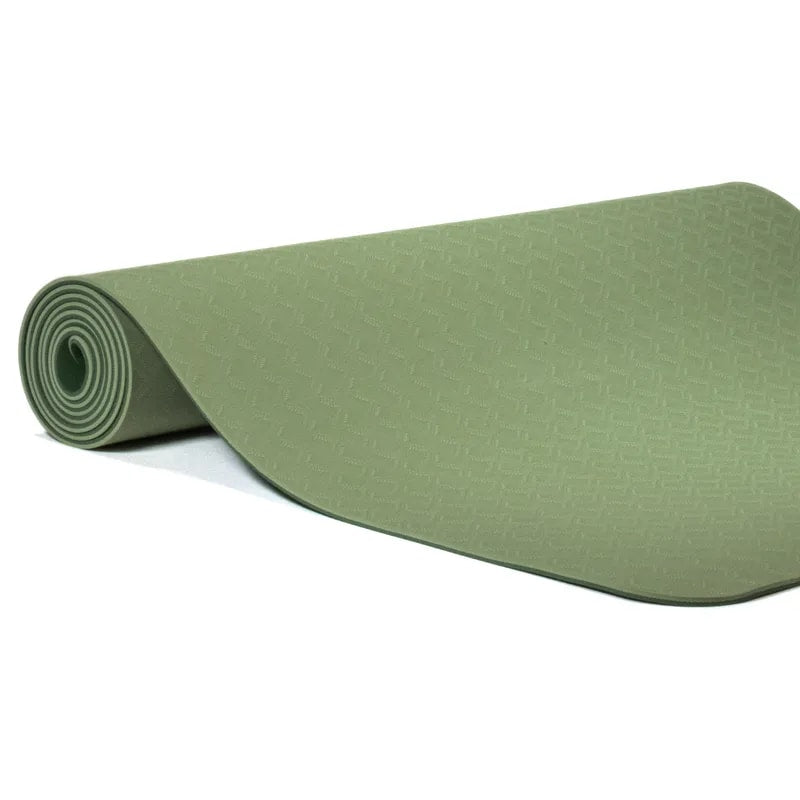 Tapis de yoga TPE de 61x183x0.5 cm - 950 grammes Qualité extrêmement durable, flexible et léger. Structure cellulaire dense ultra-hygiénique avec excellente adhérence. Convient aux formes de yoga d'intensité légère à moyenne, comme le Hatha et Yin Yoga !