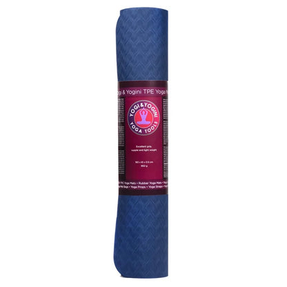 Tapis de yoga TPE de 61x183x0.5 cm - 950 grammes Qualité extrêmement durable, flexible et léger. Structure cellulaire dense ultra-hygiénique avec excellente adhérence. Convient aux formes de yoga d'intensité légère à moyenne, comme le Hatha et Yin Yoga !
