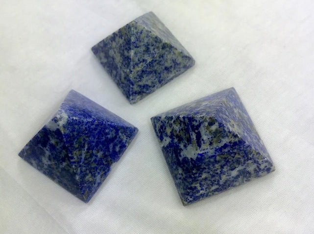 Pyramides en Lapis lazuli de 4 à 5 centimètres, modèles au choix, la pierre des Pharaons !