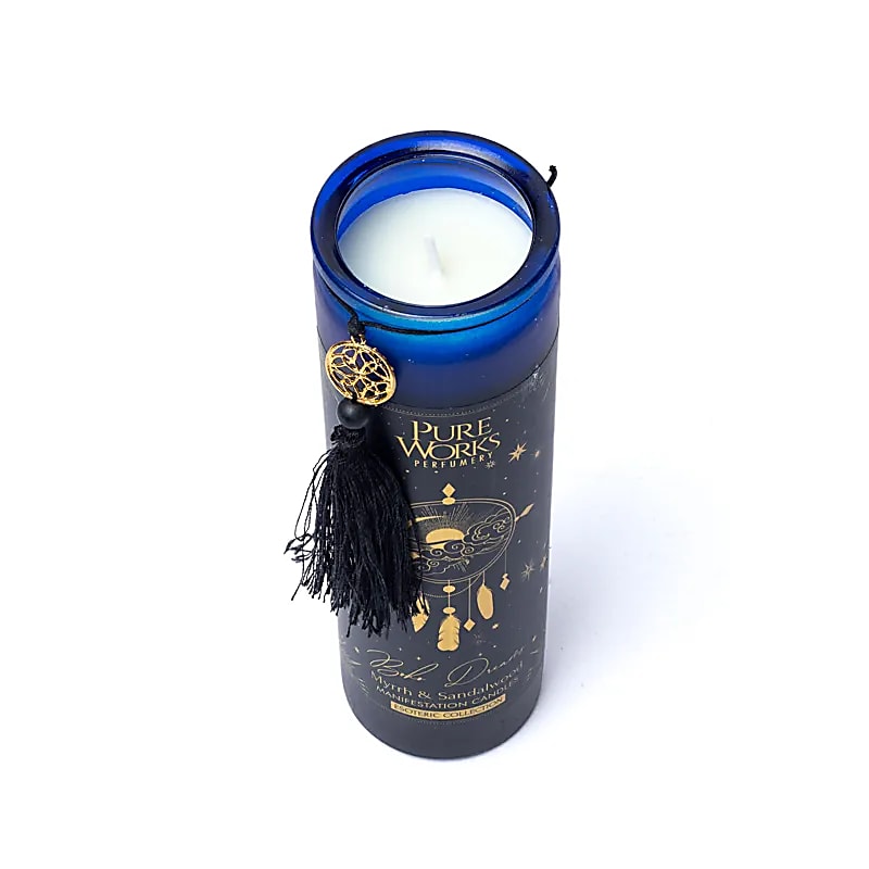 Bougies 'd'intentions' aux huiles essentielles et avec *** pierres précieuses *** de chez 'Song of India'. 20 ou 80H de combustion ! Lorsque la bougie brûle, les pierres précieuses coulent avec la cire, une fois terminée, vous conserver les pierres !