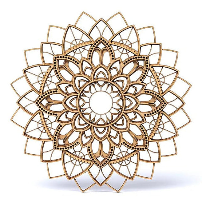 Plaque de rechargement/ décoration murale, en bois de 25 centimètres x 9 millimètres d'épaisseur, ornées du motif délicat d'un mandala. Chaque plaque est soigneusement conçue pour allier esthétisme et fonctionnalité !