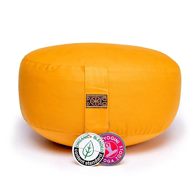 Coussin de Méditation/ Yoga, en coton biologique (OCS). 33 centimètres de diamètre x 17 centimètres de hauteur. 2300 grammes. De chez Yogi & Yogini, fait en Inde !