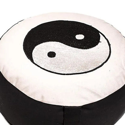 Coussin de Méditation ou de Yoga avec motif du Ying-yang. Taille 33 centimètres de diamètre x 13 centimètres de hauteur. 2300 grammes. De chez Yogi & Yogini, fait en Inde !