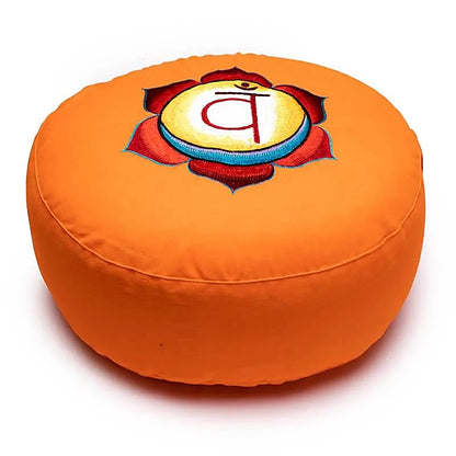 A selection of meditation or yoga cushions in the colors of the 7 chakras, made of organic cotton (OCS). 33 centimeters in diameter x 13 centimeters in height - 2300 grams. From Yogi &amp; Yogini, made in India! Cushions sold individually or in sets of 7!