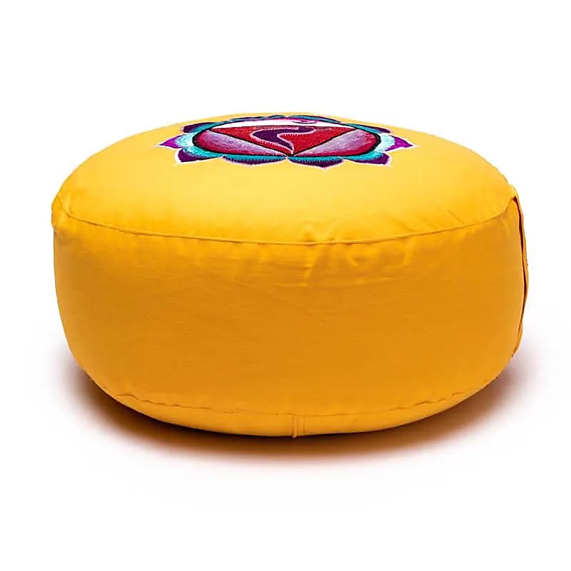 A selection of meditation or yoga cushions in the colors of the 7 chakras, made of organic cotton (OCS). 33 centimeters in diameter x 13 centimeters in height - 2300 grams. From Yogi &amp; Yogini, made in India! Cushions sold individually or in sets of 7!