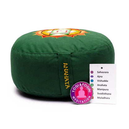 A selection of meditation or yoga cushions in the colors of the 7 chakras, made of organic cotton (OCS). 33 centimeters in diameter x 13 centimeters in height - 2300 grams. From Yogi &amp; Yogini, made in India! Cushions sold individually or in sets of 7!
