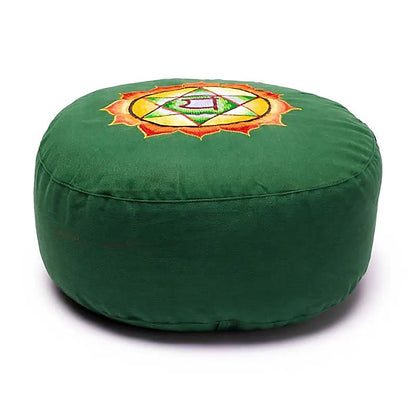 A selection of meditation or yoga cushions in the colors of the 7 chakras, made of organic cotton (OCS). 33 centimeters in diameter x 13 centimeters in height - 2300 grams. From Yogi &amp; Yogini, made in India! Cushions sold individually or in sets of 7!
