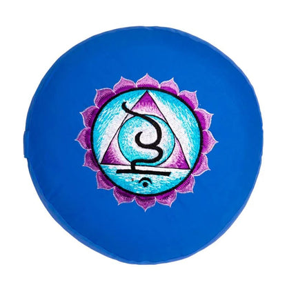 A selection of meditation or yoga cushions in the colors of the 7 chakras, made of organic cotton (OCS). 33 centimeters in diameter x 13 centimeters in height - 2300 grams. From Yogi &amp; Yogini, made in India! Cushions sold individually or in sets of 7!