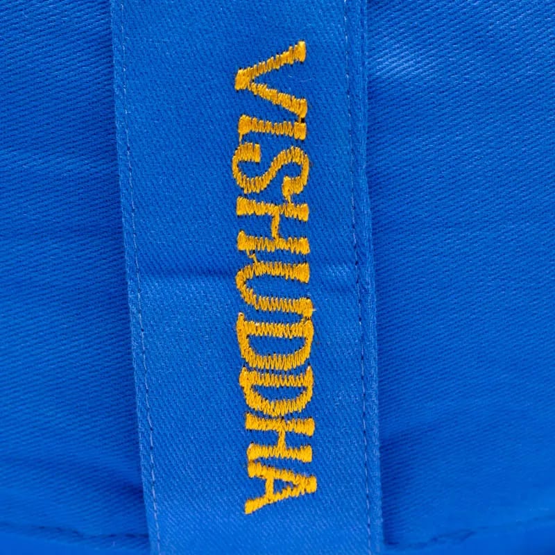 A selection of meditation or yoga cushions in the colors of the 7 chakras, made of organic cotton (OCS). 33 centimeters in diameter x 13 centimeters in height - 2300 grams. From Yogi &amp; Yogini, made in India! Cushions sold individually or in sets of 7!