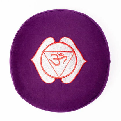 A selection of meditation or yoga cushions in the colors of the 7 chakras, made of organic cotton (OCS). 33 centimeters in diameter x 13 centimeters in height - 2300 grams. From Yogi &amp; Yogini, made in India! Cushions sold individually or in sets of 7!