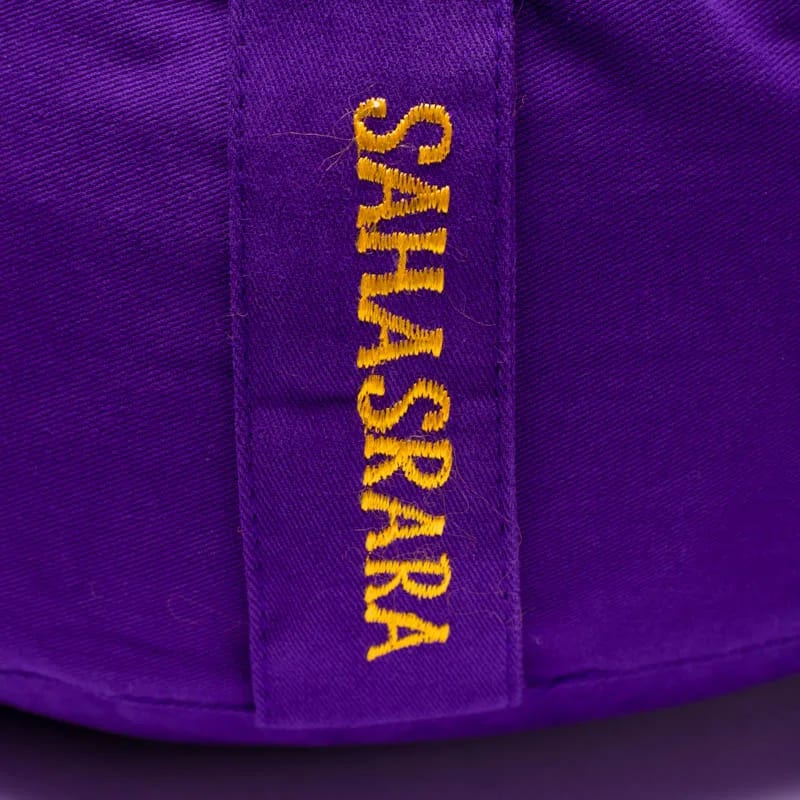 A selection of meditation or yoga cushions in the colors of the 7 chakras, made of organic cotton (OCS). 33 centimeters in diameter x 13 centimeters in height - 2300 grams. From Yogi &amp; Yogini, made in India! Cushions sold individually or in sets of 7!