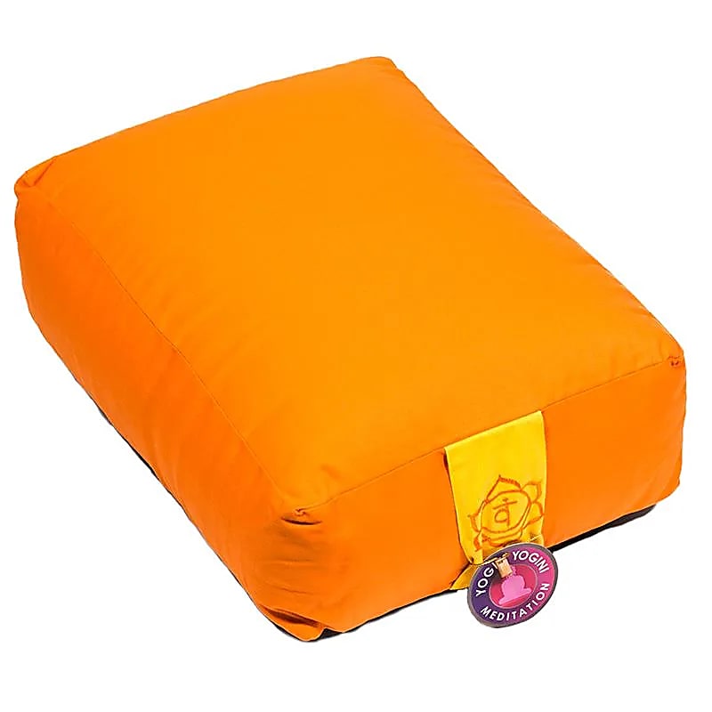 Sélection de coussins de Méditation ou de Yoga aux couleurs des 7 chakras, en coton biologique (OCS). 38 centimètres de diamètre x 28 x 15 centimètres de hauteur - 2300 grammes. De chez Yogi & Yogini, fait en Inde ! Coussion vendu seul ou en set de 7 !