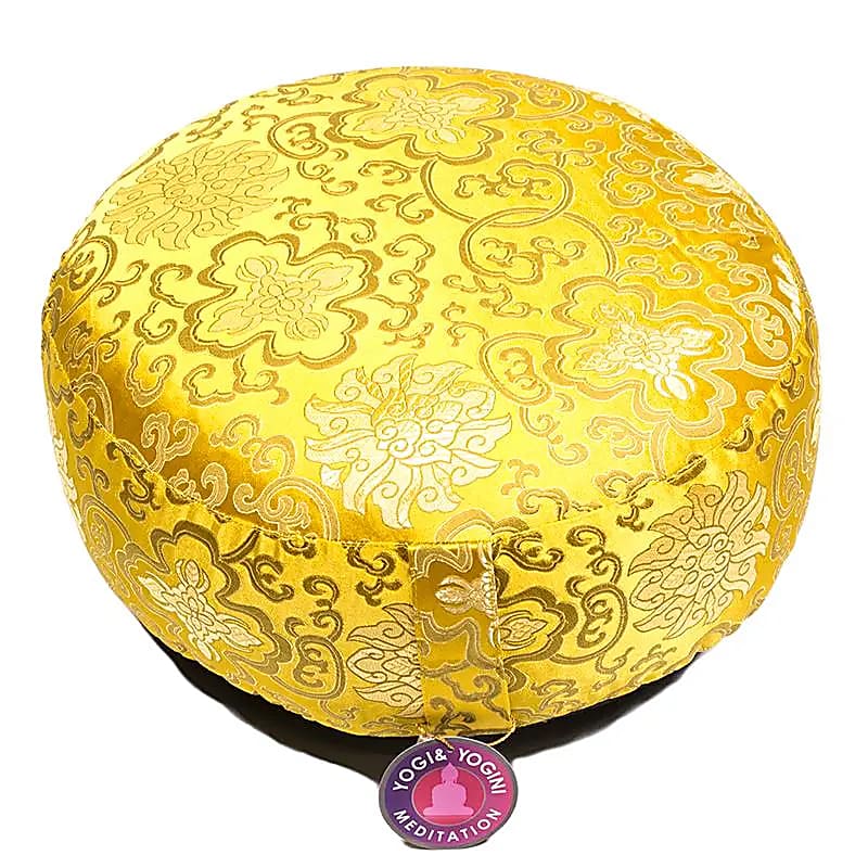 Coussin de Méditation ou de Yoga avec motif du Lotus. Taille 33 centimètres de diamètre x 13 centimètres de hauteur. 2390 grammes. De chez Yogi & Yogini, fait en Inde !