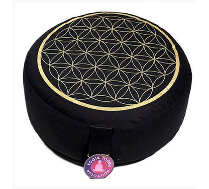 Coussin de Méditation ou de Yoga avec motif de la fleur de vie. Taille 33 centimètres de diamètre x 13 centimètres de hauteur. 2300 grammes. De chez Yogi & Yogini, fait en Inde !