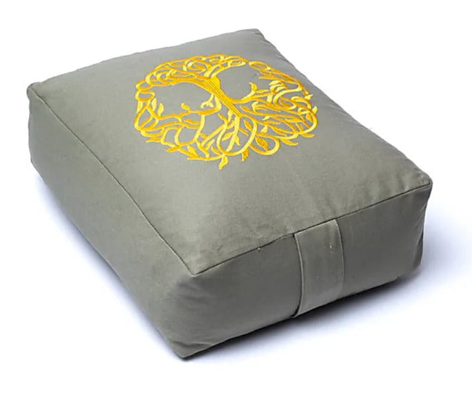 Sélection de coussins de Méditation ou de Yoga, en coton biologique (OCS). 38 centimètres de diamètre x 28 x 13 centimètres de hauteur - 2770 grammes. De chez Yogi & Yogini, fait en Inde !