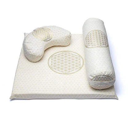 Set Tapis avec ou sans coussin/ bolster et demi-lune, ensemble de méditation et de yoga, couleur blanc/doré, avec motif de la fleur de vie, en coton biologique (OCS). Fait en Inde par Yogi & Yogini