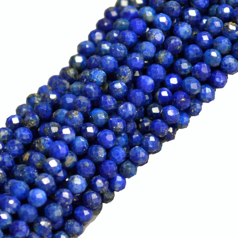 Lapis Lazuli, bracelet de 17 à 21 cm ou en collier de 42 cm. Perle de type 'facetté' de 2/3 millimètres, montées sur fil élastique ou fil d'acier de haute résistance !