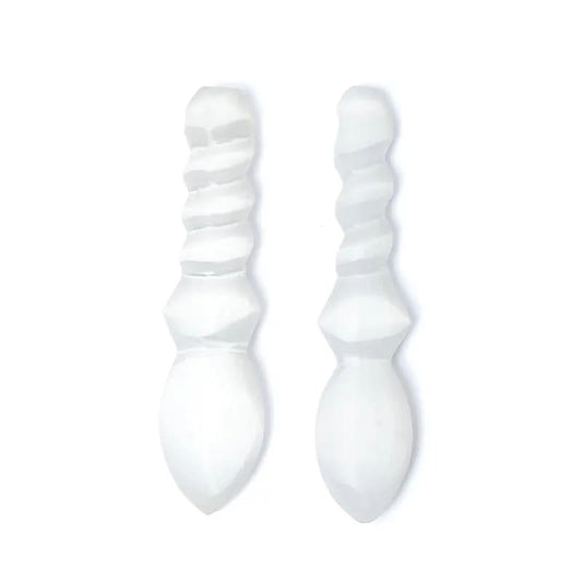 Athamé/ Bâton d'énergie/ Couteau de rituel, outil de rituel traditionnellement utilisé dans les pratiques ésotériques occidentales. Il est souvent utilisé pour diriger l'énergie. 15x3x2 cm/ 100 gr.