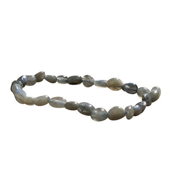 Labradorite, bracelet de 17 à 21cm, collier de 42cm et sautoir de 60cm. Perles de type 'Graine' de formes naturelles montées sur fil de haute résistance !