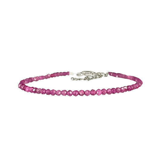 Rubis ! Collier ou bracelet en Argent et perles facettées de 2/3 millimètres. En bracelet de 17 cm ou en collier de 40 cm. Qualité AA à AAA, superbes perles !