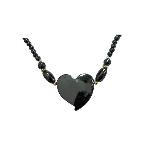 Hématite, collier avec pendentif en forme de 'Coeur' en perles rondes de 6 mm. 47 centimètres de longueur (Argent, plaqué or, argenté). 3 finitions au choix pour le système de fermeture. Une pierre à l'effet métal, superbe !