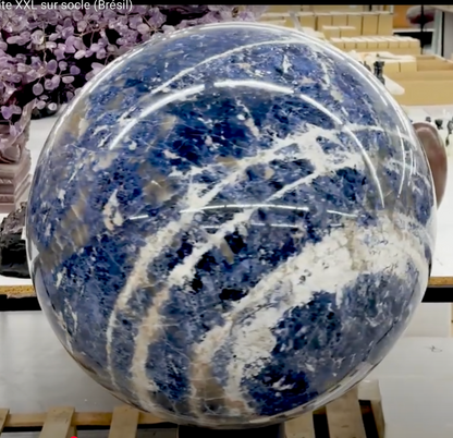 Rare, unique, and unimaginable! A giant Sodalite sphere, a unique piece weighing 215 kg and measuring 55 cm in diameter. It leaves you speechless! 