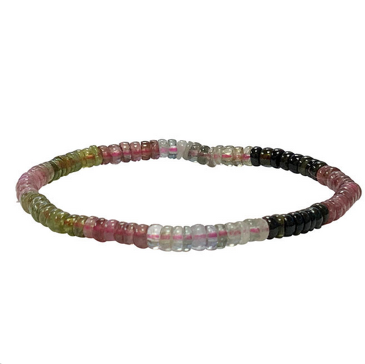 Tourmaline multicolore ! Collier ou bracelet en formes de 'pastilles facettées' de 2/3 ou 4/6 millimètres. En bracelet de 17 à 21cm, en collier de 45 ou sautoir de 60cm. Qualité AA à AAA, superbes perles !